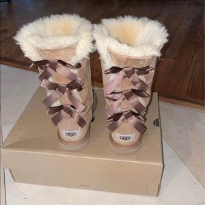 Ugg Bailey Bow tall boots kids size 13